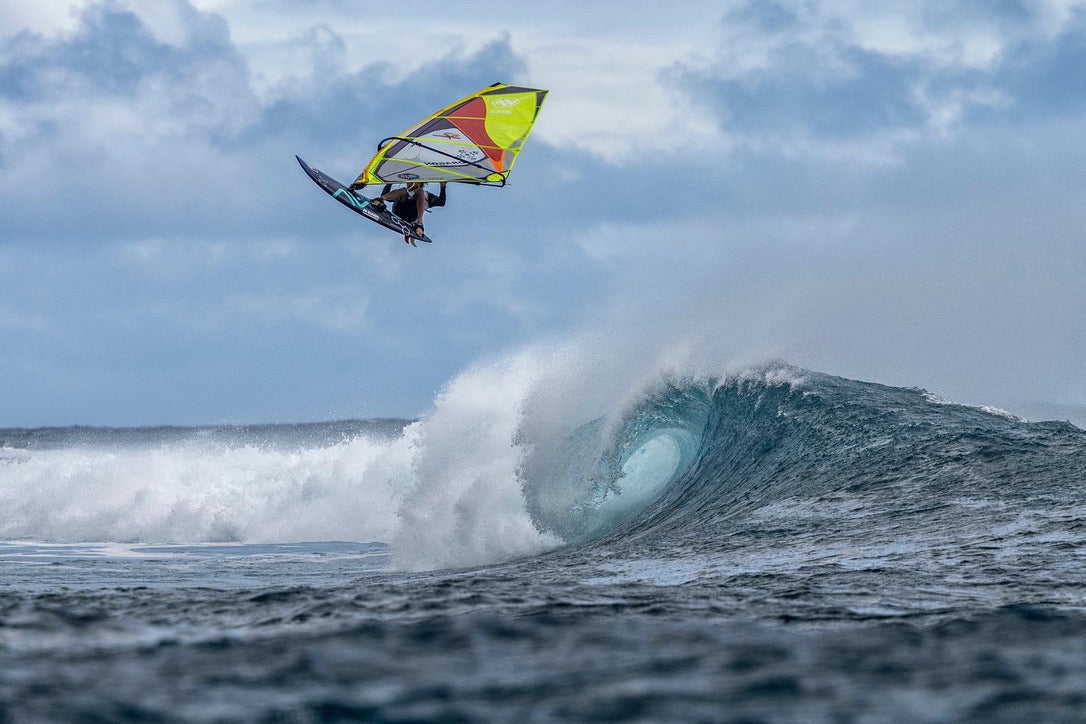 Camille Juban wins the 2022 IWT Fiji Pro