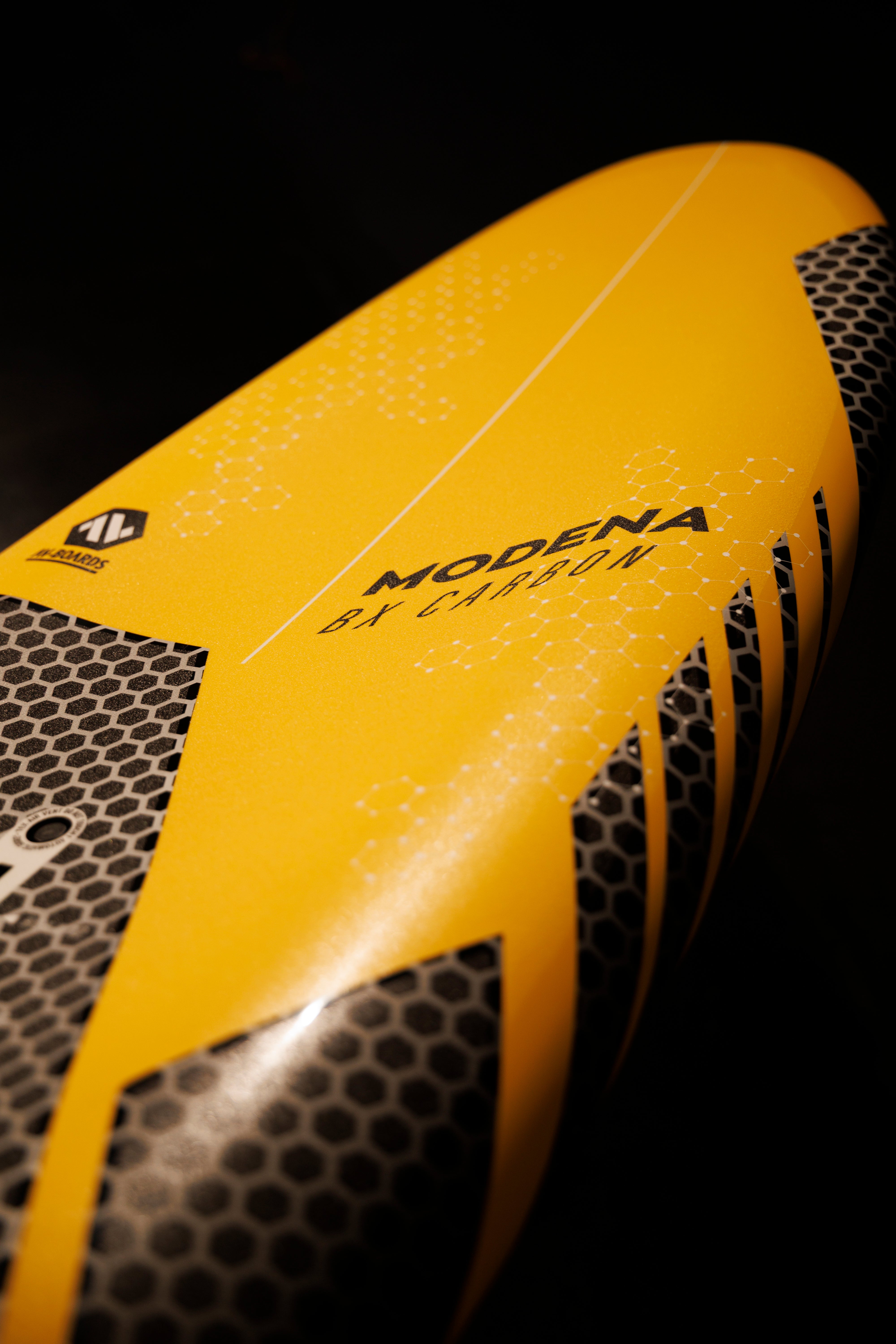 SLALOM | MODENA BX Carbone 2026 – av-boards