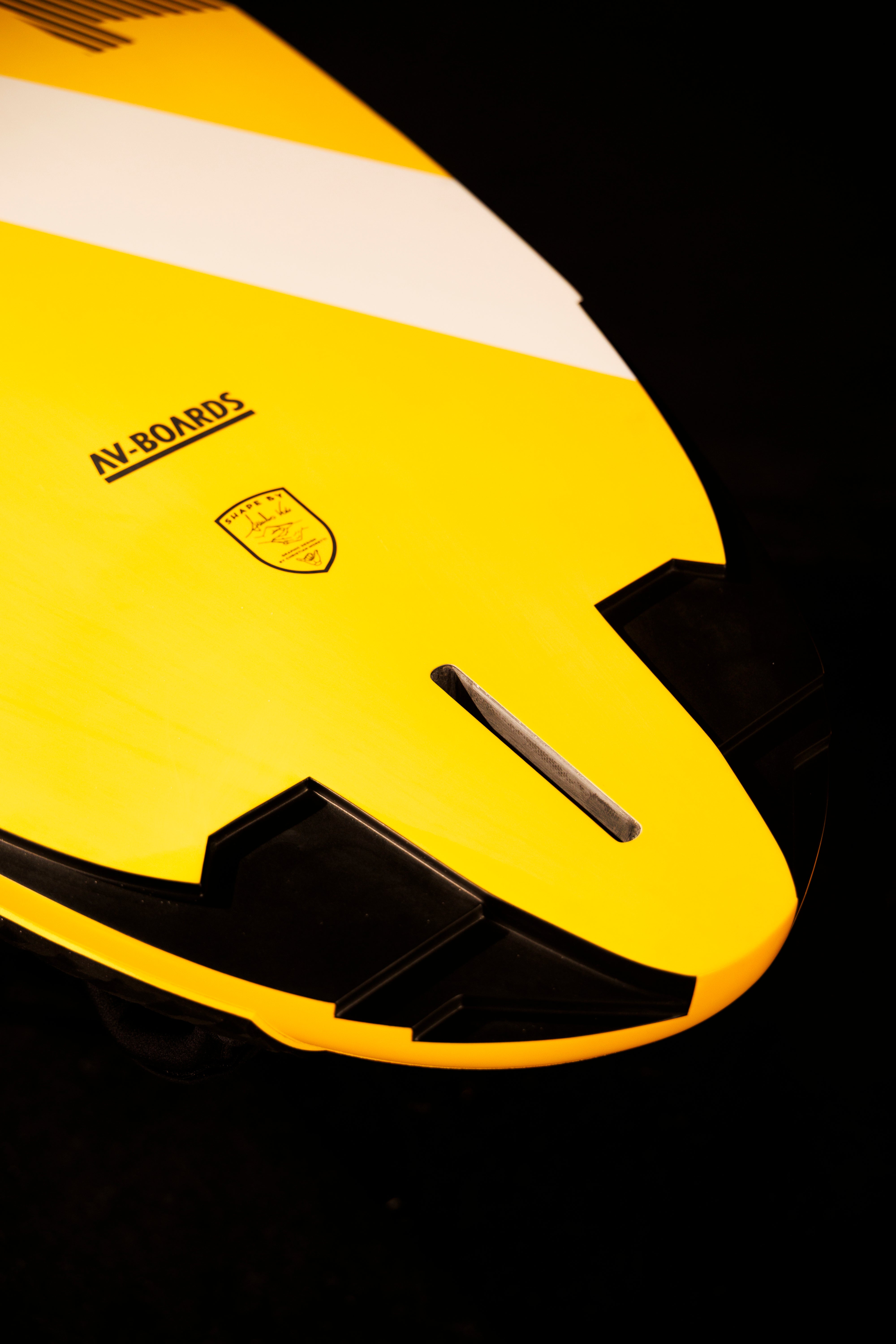 SLALOM | MODENA BX Carbone 2026 – av-boards