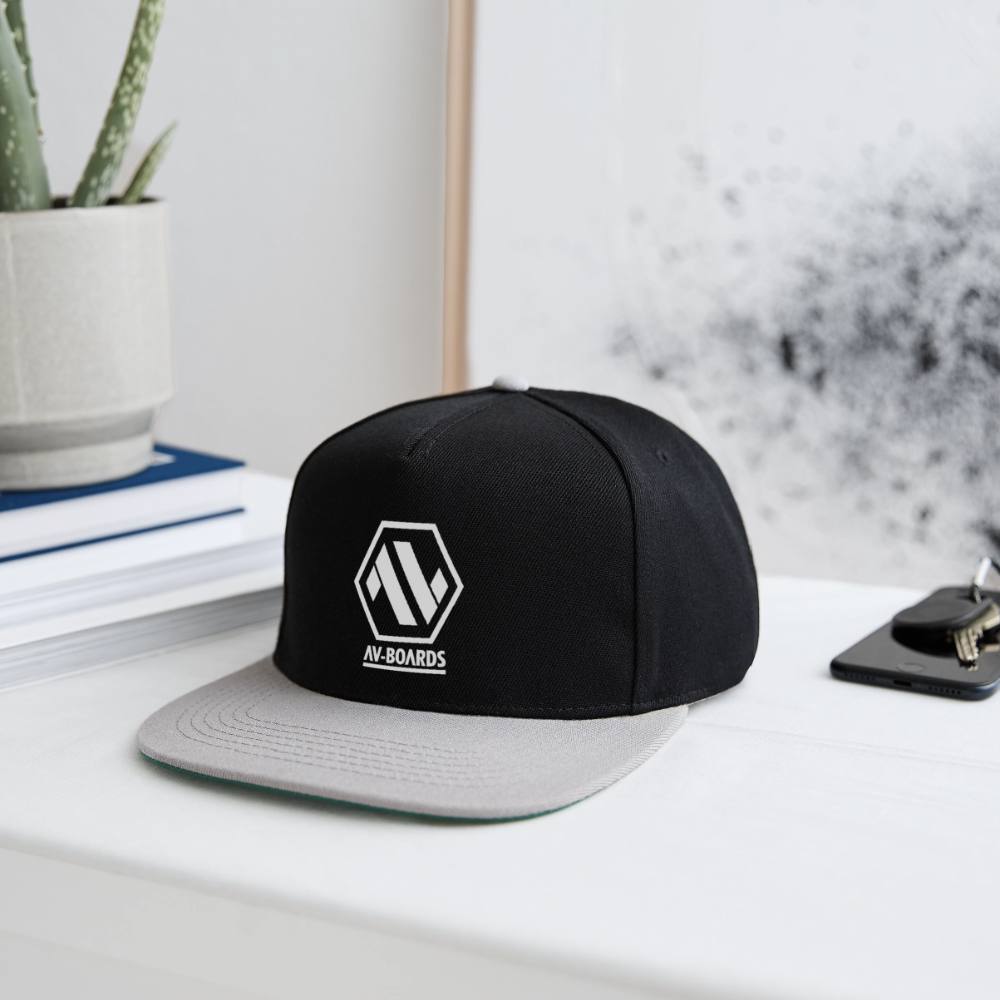 Snapback Cap - black/grey